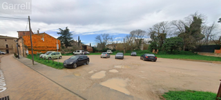 Terreny residencial  Carrer ample