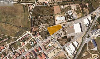 Terreny residencial  Av s jordi -
 montbrio del camp (tarragona)