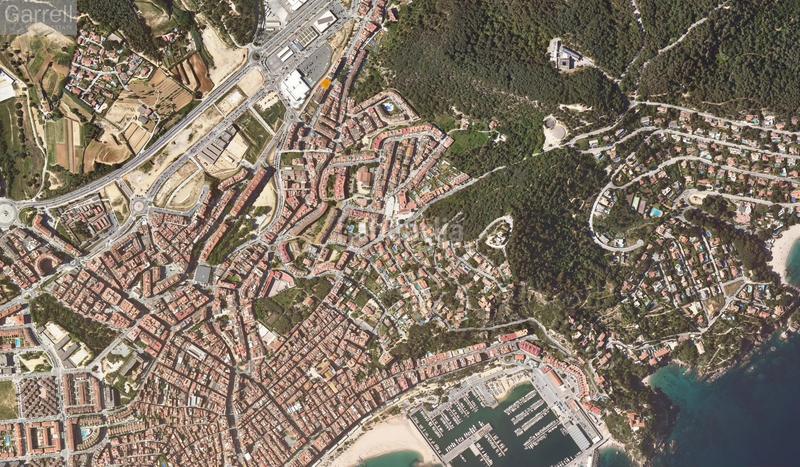 Foto ea2c5e3a-e729-48f3-9acc-efbc3d9af9a1. Terreny residencial a Mont Ferrant-Joan Carles I Blanes