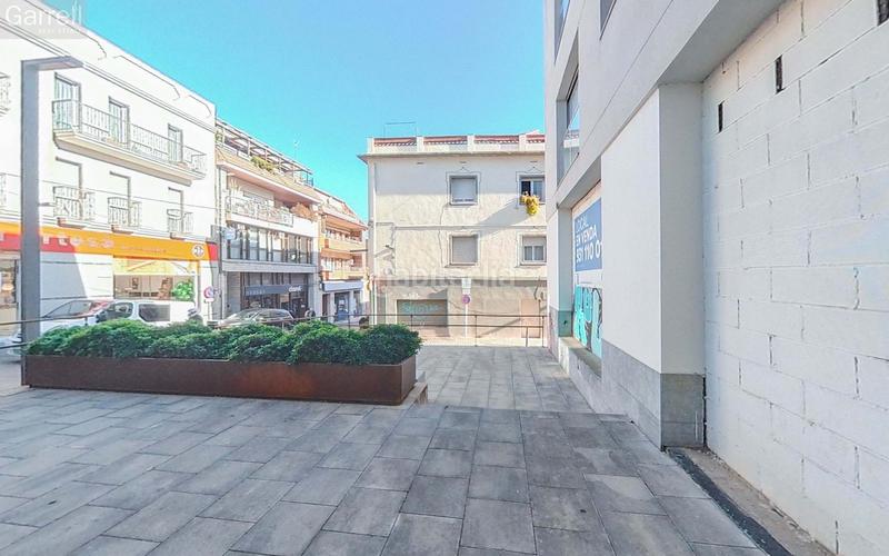 Foto 2df97cdc-4b96-47a1-861c-abc4b4e70f8d. Local comercial a Parets del Vallès