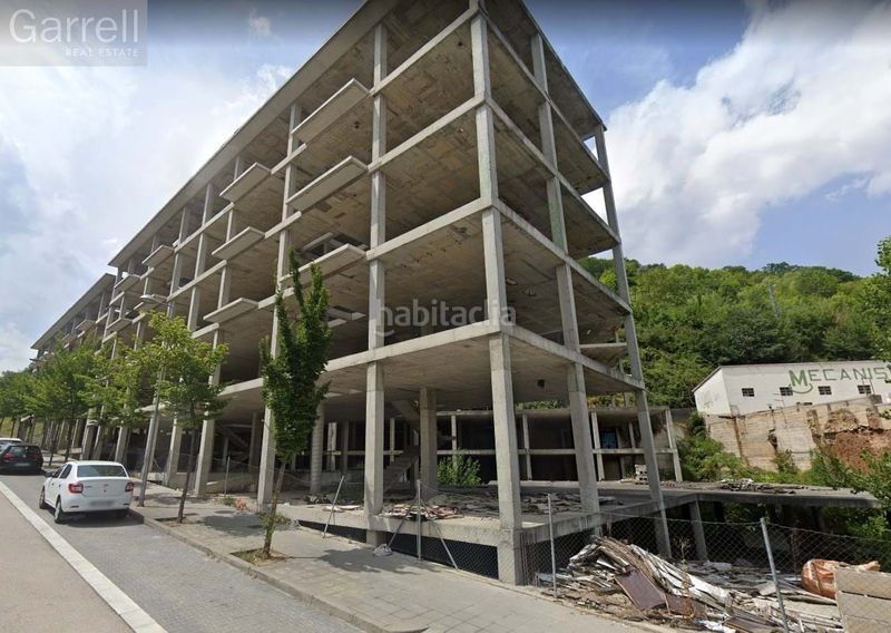 Foto b8a76eea-34ef-405f-9436-7d649b7e8e38. Terreny residencial a Olot