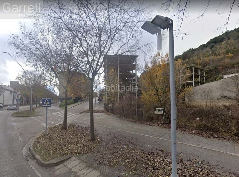 Foto e4e363c6-9041-426a-be08-411d23f4ccd0. Terreny residencial a Olot