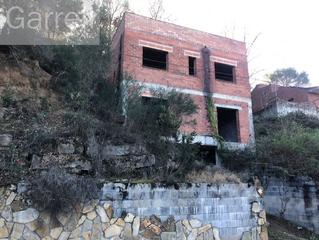 Casa adossada  Cl cardener (puigdemir) d
 vallgorguina (barcelona). Casa en construccin,  por lo tanto no se puede realizar hipotec