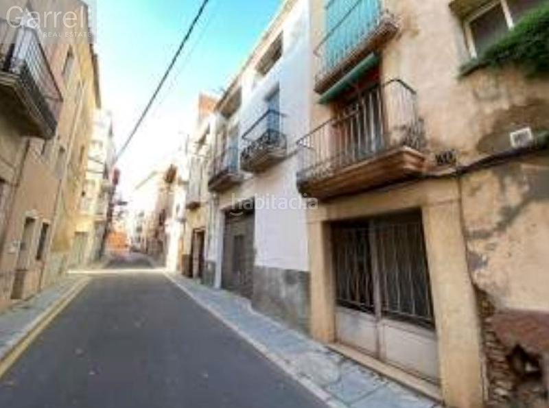 Foto 2a2e6b2c-4f39-40db-bed0-67a3aec4a8fd. Casa adossada a Ulldecona