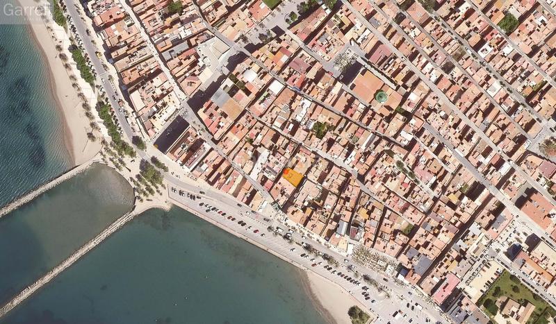 Foto 84a97ae9-88d9-4ce9-8f8c-85b59aaeeb2e. Building in Centre Roses