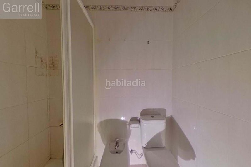 Foto f8dfe528-4771-475b-bb45-bd5ce9de6809. Pis a Deltebre