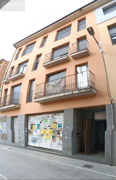 Foto 07391ca5-aab0-4143-a0e6-7488f7d16891. Edifici a Manlleu