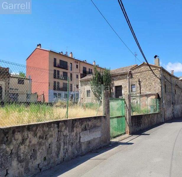 Foto 6620f482-d0c8-4a61-9171-627647271f9a. Terreny residencial a Celrà