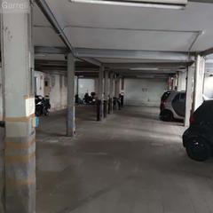 Parking voiture  Carrer balmes .
barcelona