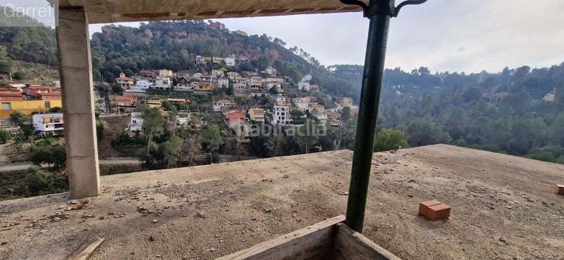 Foto f43dd548-549e-40fe-8036-cc87a91b8995. Casa a schiera in Corbera de Llobregat