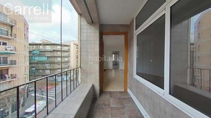 Foto a3a9e0bb-a7c0-41cb-9d68-f08f71f5368f. Piso  okupado en Centre Mataró