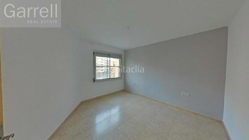Foto c6bf1e35-7948-4da1-8784-bd8054dcf926. Piso  okupado en Centre Mataró