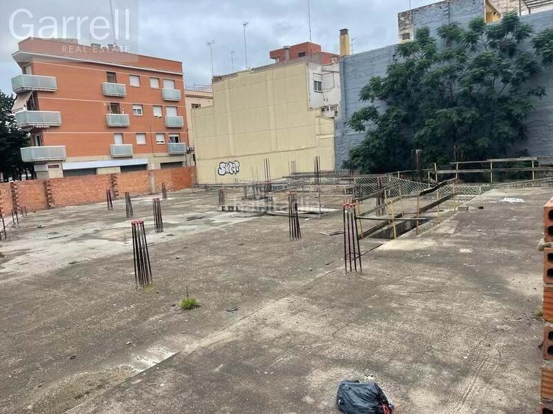 Foto 2c8ffdf5-cd29-4284-8fc9-9914886adfc2. Terreno residencial en Centre Reus
