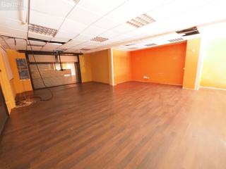 Local Comercial  Passeig frances macià 
 n- es: pl:lc pt:
 santa eulalia de ron
