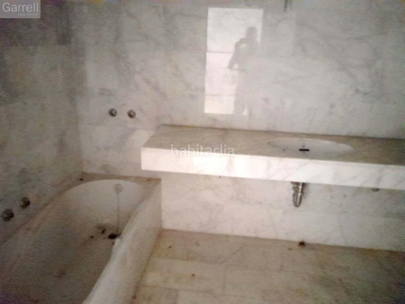 Foto 1e01ce46-c533-46e2-8c4c-76187198f577. Local comercial en Bisbal d´Empordà (La)