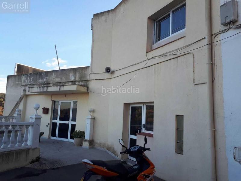 Foto 15da6b87-6339-437e-b29c-1843f9159762. Gebäude in Perelló (El)