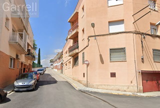 Piso  Cl montnegre  es: pl: pt:
 canet de mar (barcelona). Piso okupado