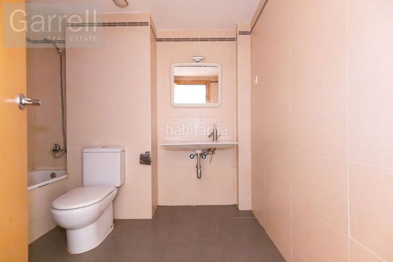 Foto f22d1482-62e3-47ce-be2a-c83a9dbedd26. Pis a Vila-seca poble Vila-seca