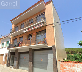 Edifici  Cl sant genis 
 malgrat de mar (barcelona)