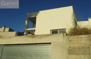 Maison  Cl serafi pitarra 
 esparreguera (barcelona). Casa en construcción de 262 m, al 70 de desarrollo, cerca de la