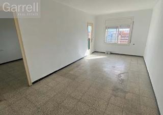 Etagenwohnung  Cl pujades  es: pl: pt:
 figueres (girona)