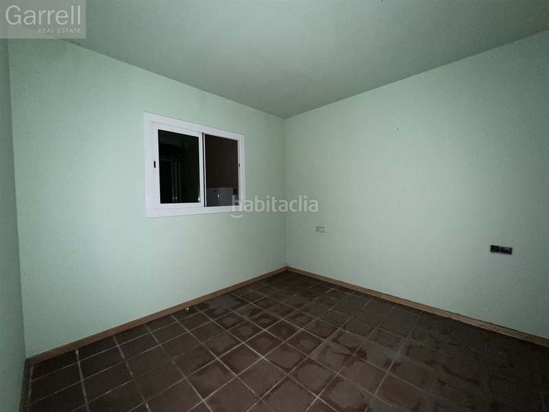 Foto 2a83f190-66ff-4ffc-a7b7-87c854bf3767. Casa adossada a Sant Pere Nord Terrassa
