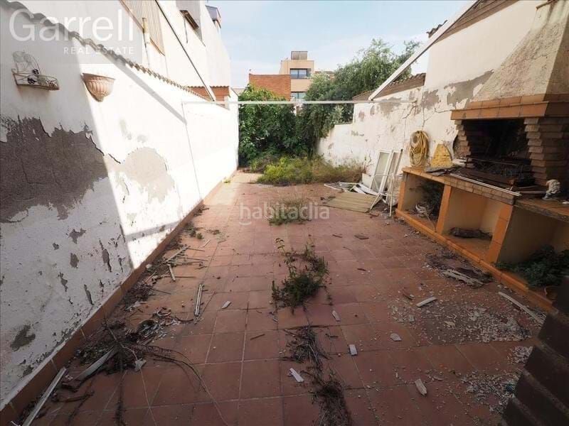 Foto 6ec88676-abed-4178-9715-3287f7d7d974. Casa adossada a Sant Pere Nord Terrassa
