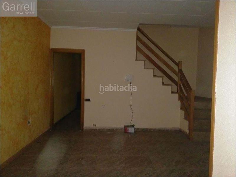 Foto 9d9abae1-5822-4889-b454-6014d223f9cb. Casa adossada a Sant Pere Nord Terrassa