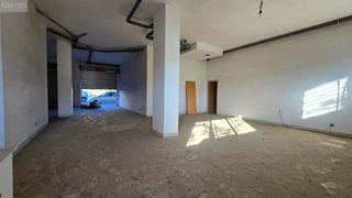 Local commercial  Cl pla de baix 
 n- pl:lc pt:
 granollers (barcelona)