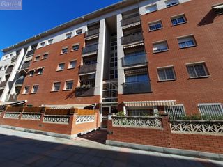 Piso  Cl manuel de falla 
(h) es:d pl:bj pt:
 barbera del valles (ba