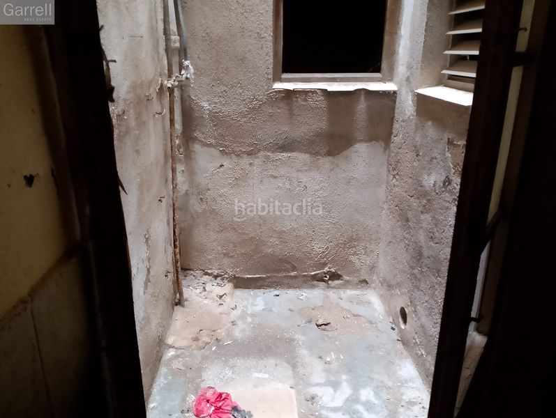 Foto 1e9357b3-7d68-48ad-91a4-f3fe80427e8d. Local comercial a Móra la Nova
