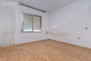 Pis  Carrer joan maragall  es: pl: pt:j
 mollet del valles (barcelon