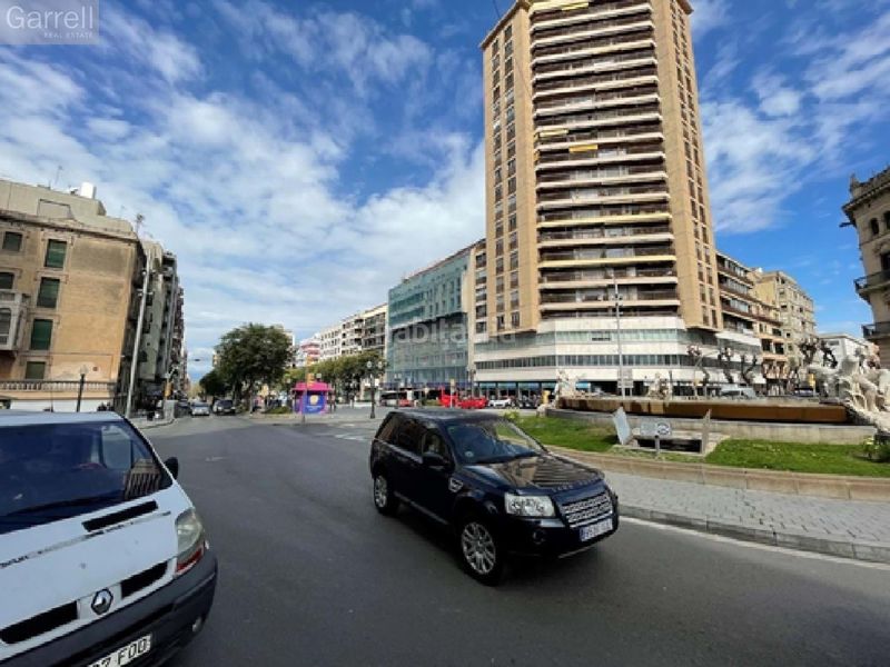 Foto 439a50a9-dac1-464a-8e5e-4575ec7c0635. Local comercial a Eixample Tarragona