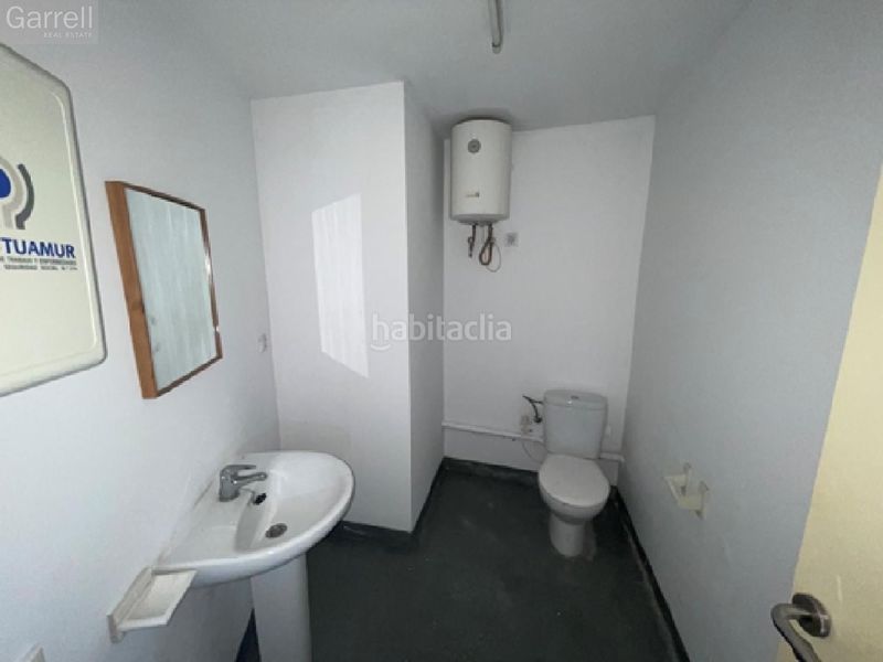 Foto 8e68ae0f-03af-4ad4-a542-117c40e0623f. Local comercial a Eixample Tarragona