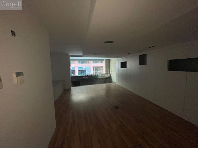 Foto 9a91b55d-6148-4277-918c-32ad04fe2d83. Local comercial a Eixample Tarragona