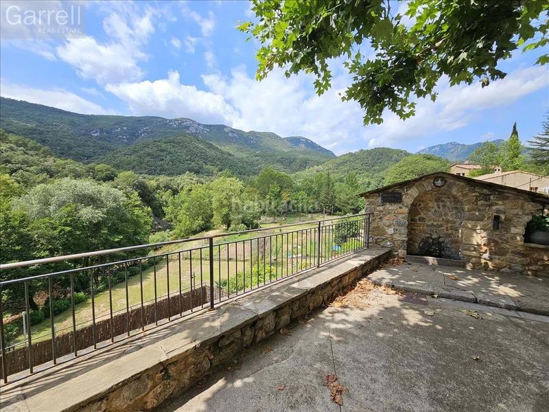 Foto cb3dc3df-970a-4709-a5d9-7acb8e71aed6. Edificio in Albanyà