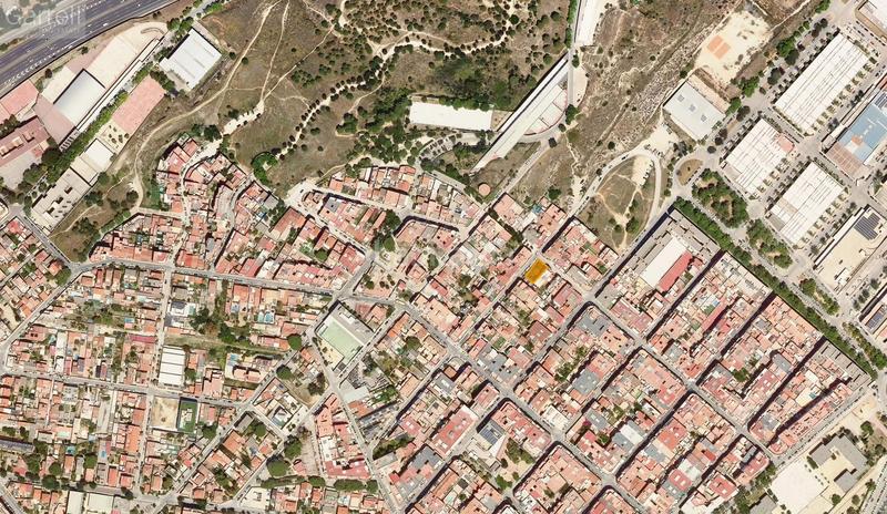 Foto 354215f4-230c-40cf-947f-20a6bc275faf. Terreno residenziale in Puigfred Badalona