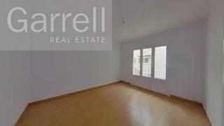 Appartement  General prim 
es: pl: pt:
 premia de mar (barcelona). Se vende alquilado