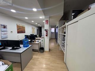 Local Comercial  Av paral.lel  pl:
 barcelona (barcelona)