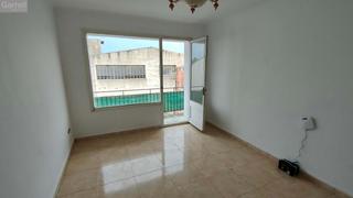 Appartement  Carrer mendez nuez  es: pl: pt:
 figueres (girona). 4 planta sin ascensor
