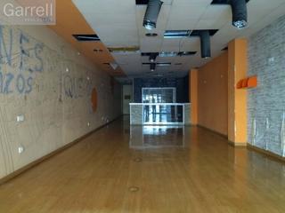 Local Comercial a CL DE LATORRE  Es: Pl: Pt:
 SABADELL (BARCELONA)