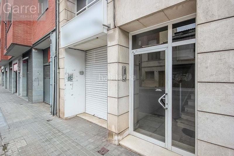 Foto 7465e526-af2b-4bf2-a44d-0e5bcd3677fc. Local comercial en Centre Sabadell