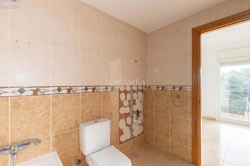 Foto 0b4e56b5-1086-4633-a7c8-07fe004a308c. Casa a schiera con parcheggio in Roda de Barà