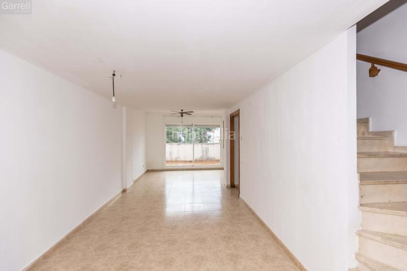 Foto 53bf81e4-6378-477b-81c0-0a444e411487. Casa a schiera con parcheggio in Roda de Barà