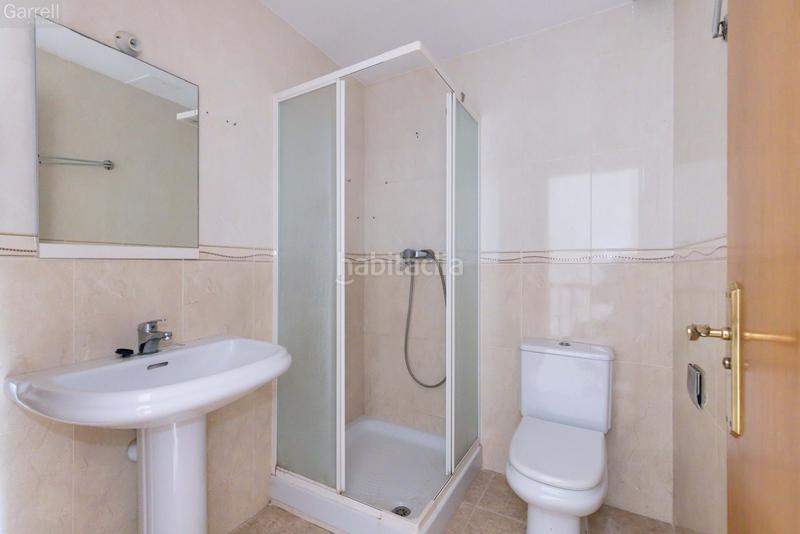 Foto 2dbbbec7-db90-4c8f-acd9-a0099554f3ff. Reihenhaus mit parking in Roda de Barà