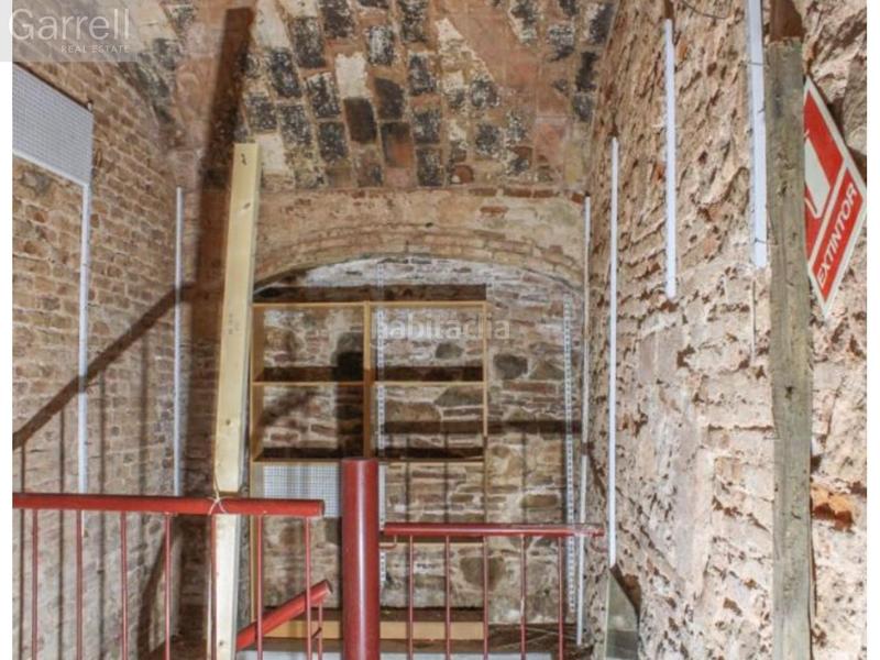 Foto ae0fb55e-8877-4149-bbc2-78cbd59193f2. Local commercial dans Raval Barcelona