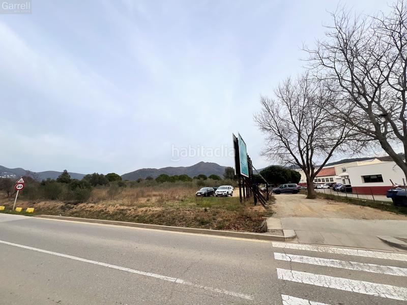 Foto 9354eb68-d6d2-4e61-9ee5-3dce5e52349f. Terreny residencial a Centre Roses