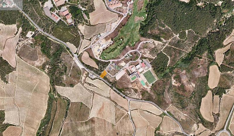 Foto c259d45d-a412-479f-80fd-69f6a39600da. Terreno residenziale in Sant Esteve Sesrovires