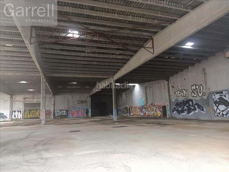 Foto b1659e3c-f40d-4af5-bde1-3f90f3e157ff. Nau industrial a Puigpelat