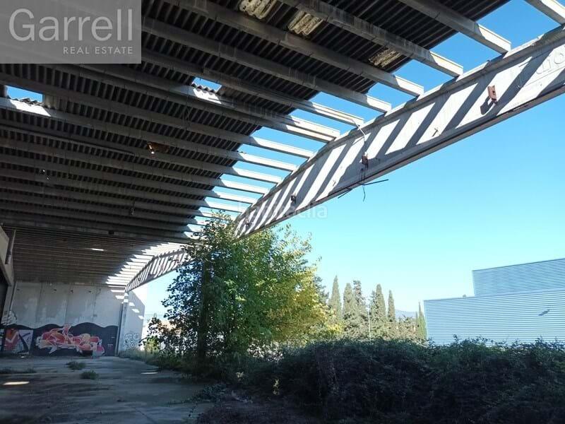 Foto b96ca218-d229-40a1-b517-422d38d11f72. Nau industrial a Puigpelat